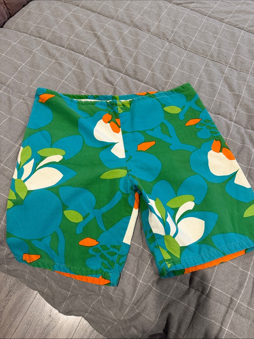 Vintage 60s 70s Jams World Surfline Hawaiian Print Colorful Cotton Shorts M